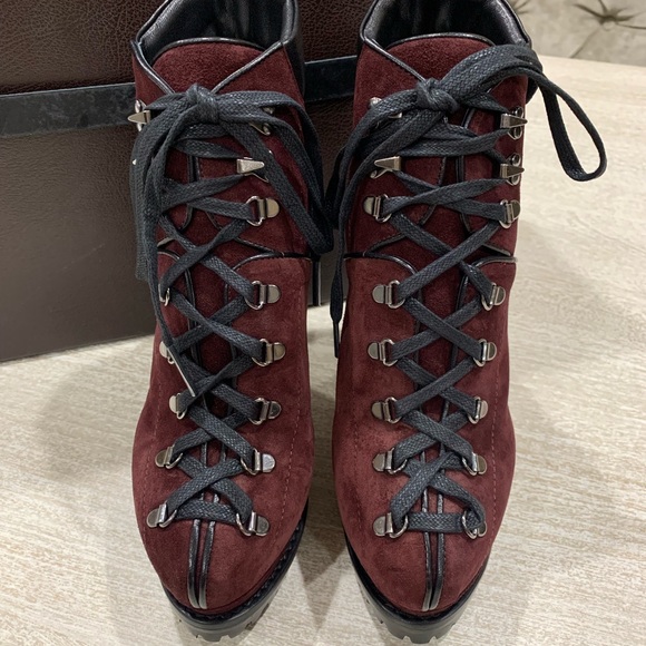 Alaia suede and leather booties - Picture 5 of 9